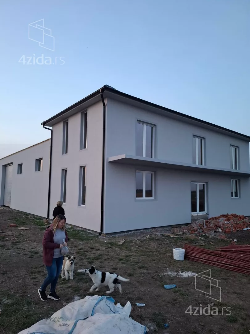 Hala | 4zida