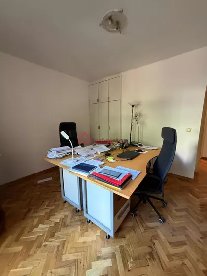 Vukov Spomenik | 4zida.rs