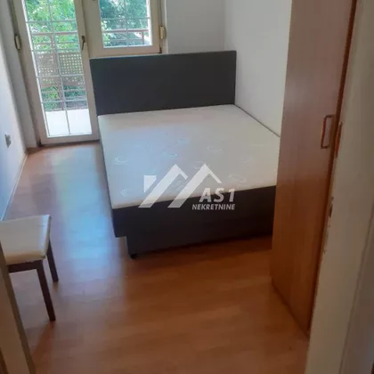 Radnička | 4zida.rs