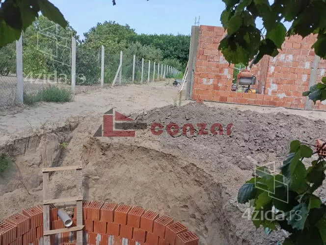 Plac | 4zida