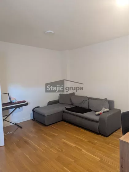 Slavonska | 4zida.rs