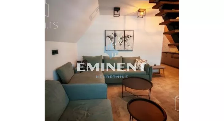 Šestosoban stan | 4zida