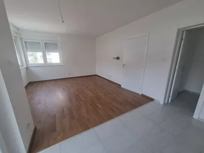 Bulevar Patrijarha Pavla (Somborski Bulevar) | 4zida.rs