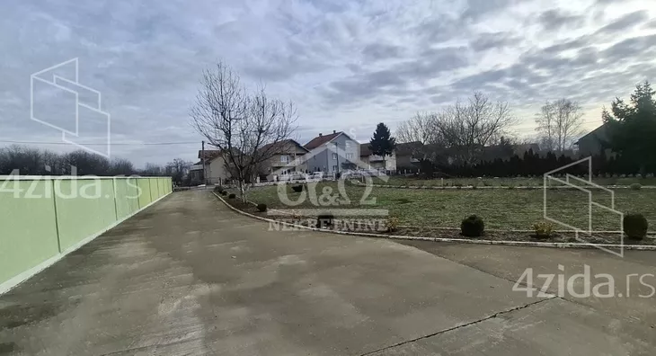 Poslovna zgrada | 4zida