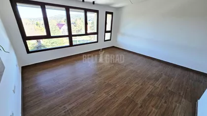 Belog narcisa | 4zida.rs