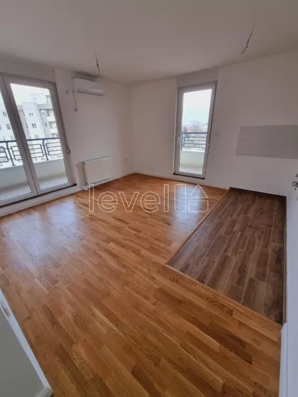 Bulevar Patrijarha Pavla (Somborski Bulevar) | 4zida.rs