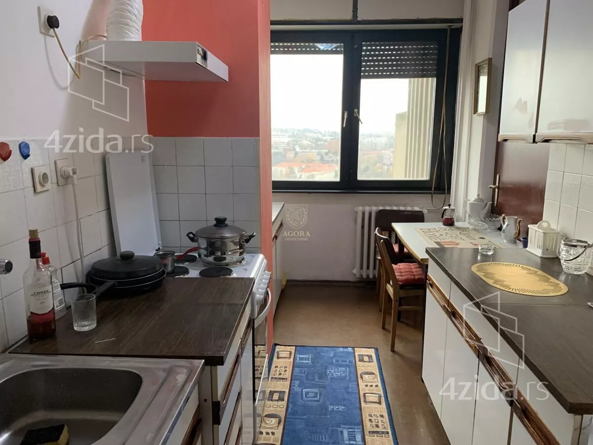 Petosoban stan | 4zida