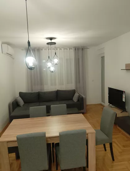 Milete Protić 11 | 4zida.rs
