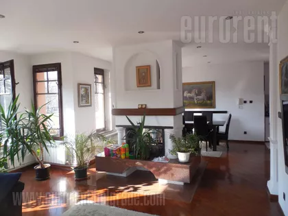 ZEMUN GORNJI GRAD | 4zida.rs