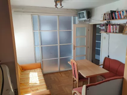 Bogdana Tirnanića | 4zida.rs