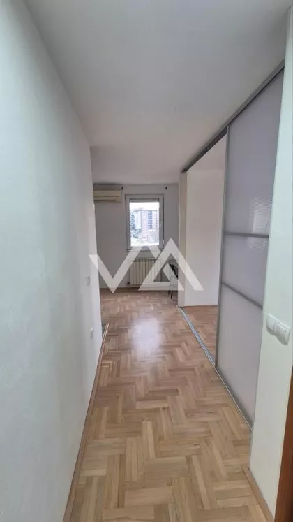 Miljana Miljanića | 4zida.rs