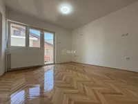 Niš, Gradske lokacije, Medijana, Dom Zdravlja | 4zida.rs | 4zida.rs