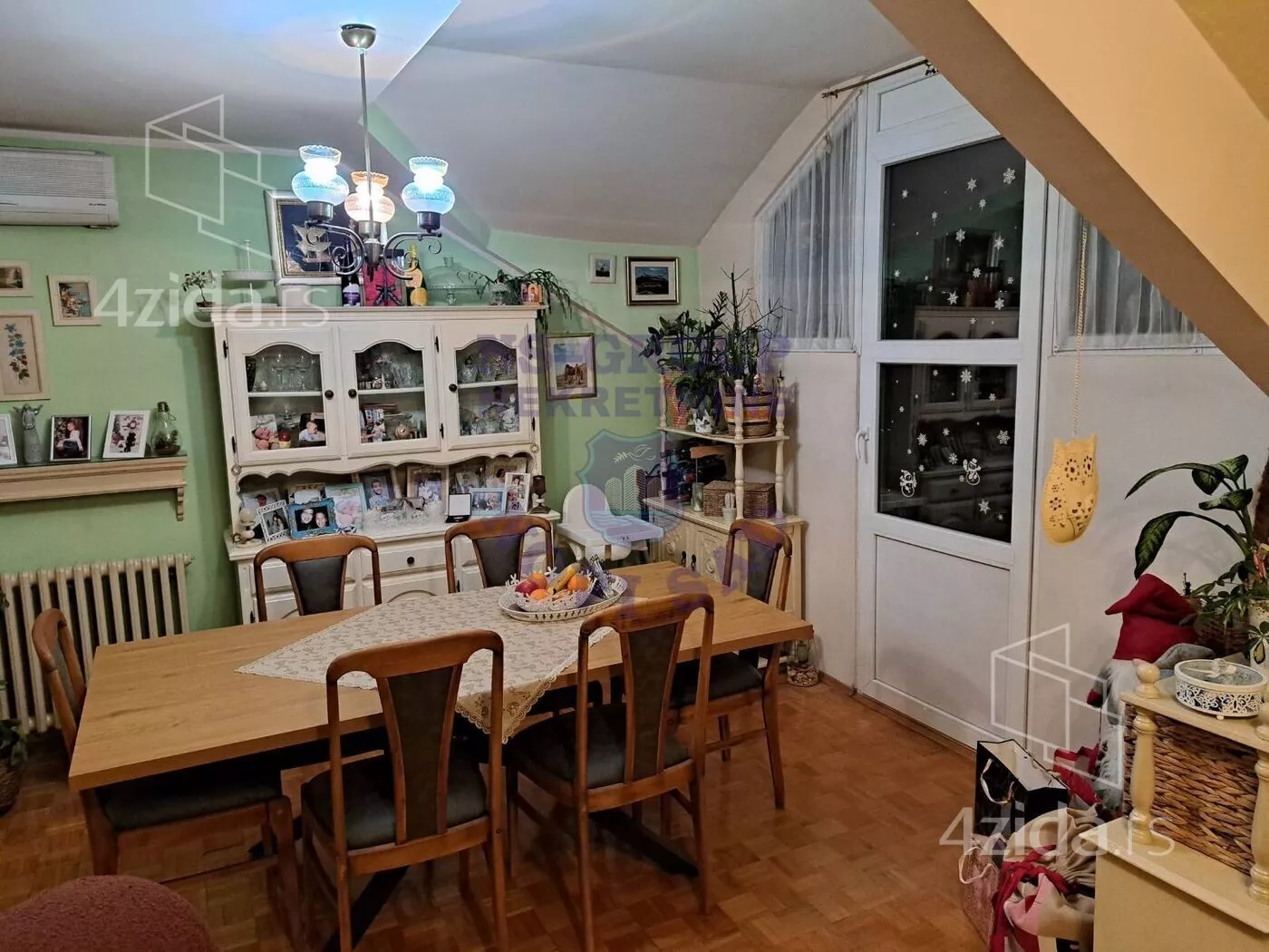 Troiposoban stan | 4zida