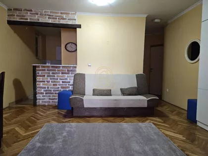 Bulevar Cara Lazara | 4zida.rs