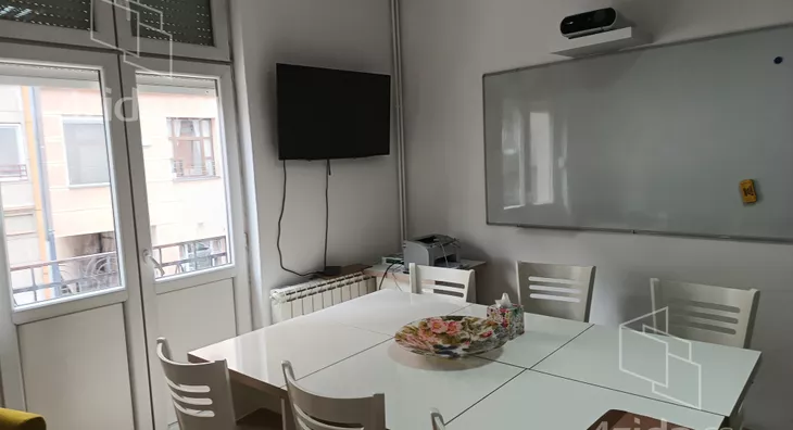 Četvoroiposoban stan | 4zida