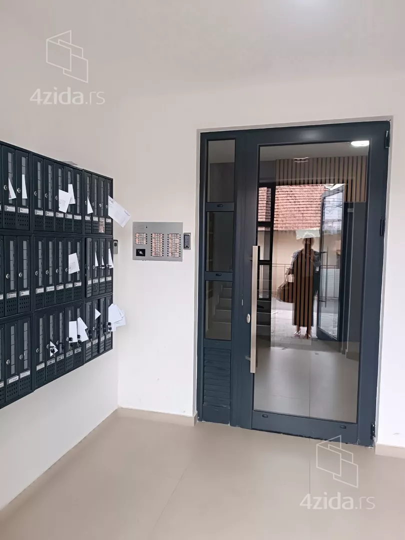 Garsonjera | 4zida