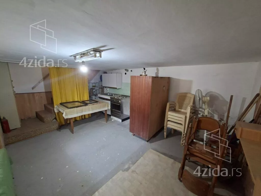 3-etažna kuća | 4zida