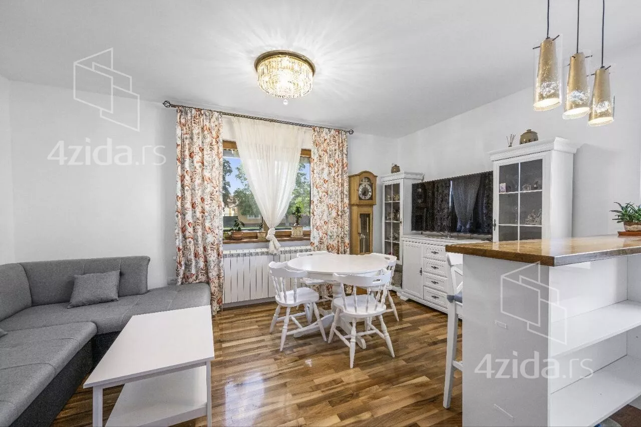 3-etažna kuća | 4zida