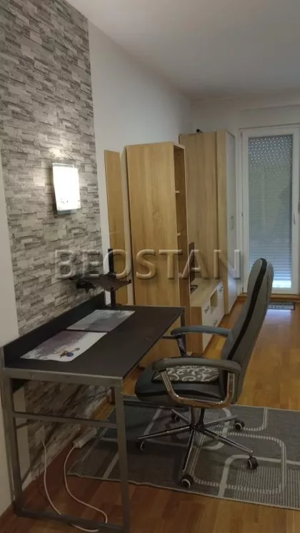 Urosa Martinovica | 4zida.rs