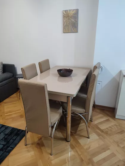 Pantelejska crkva, Jesenjinova | 4zida.rs