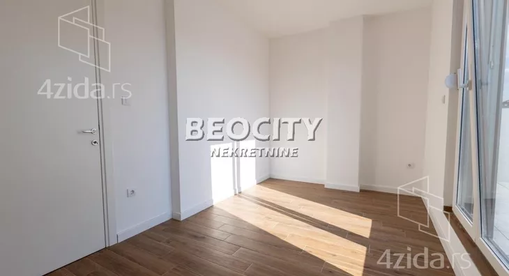 Četvoroiposoban stan | 4zida