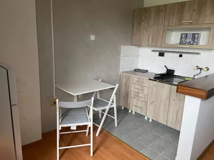 Nikole Kujundžića 6c | 4zida.rs