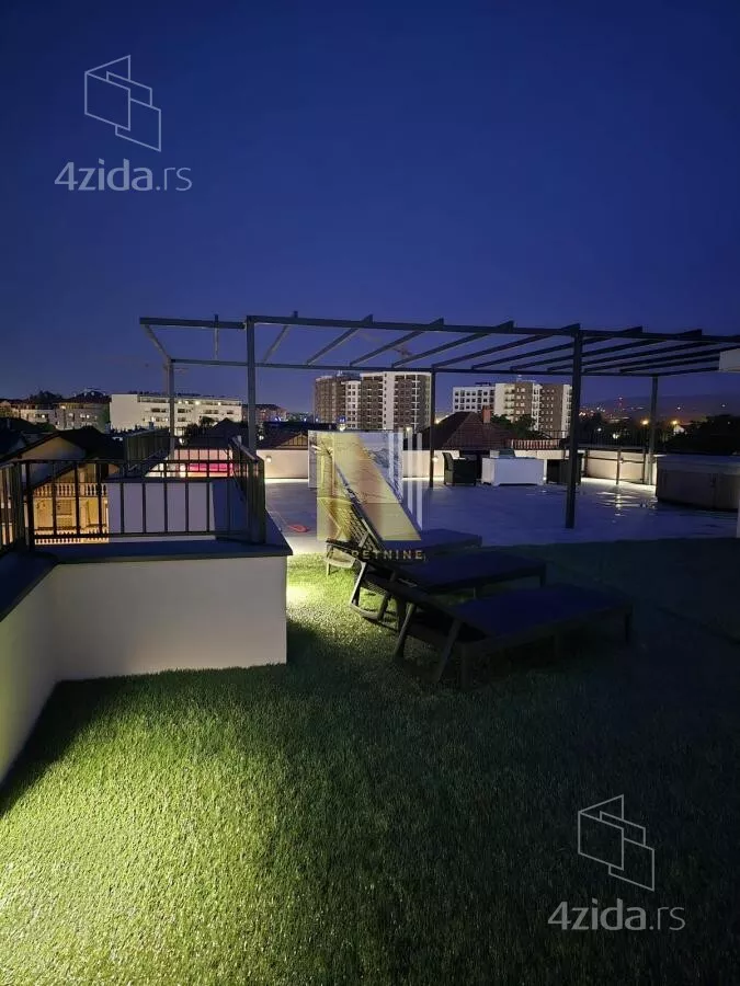 Troiposoban stan | 4zida