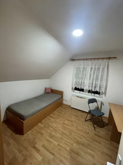 Milovana Glišića 48 | 4zida.rs