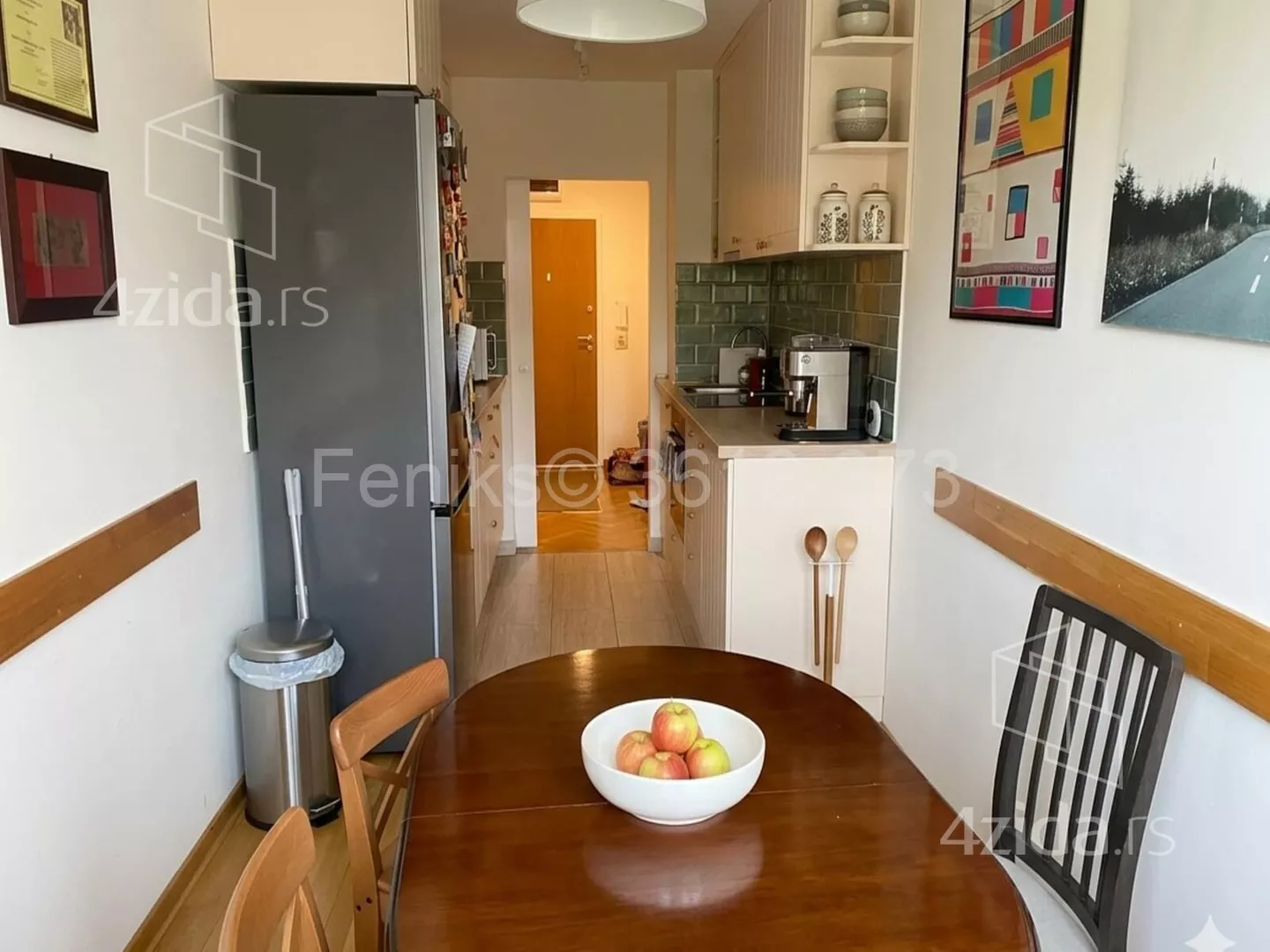 Troiposoban stan | 4zida