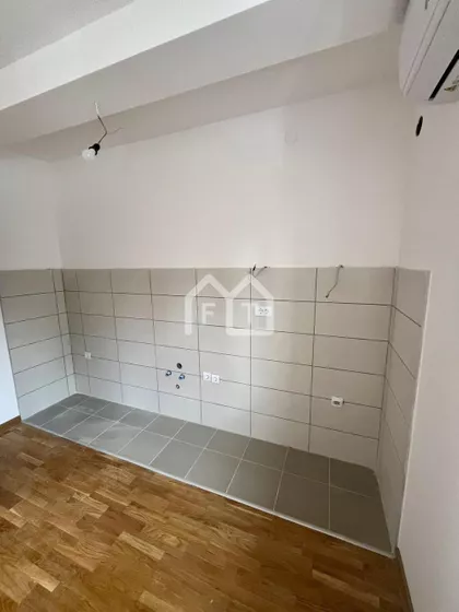 Vojvođanska | 4zida.rs