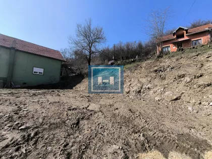 Ostrikovac | 4zida.rs