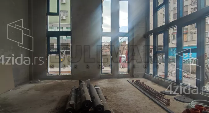 Lokal | 4zida