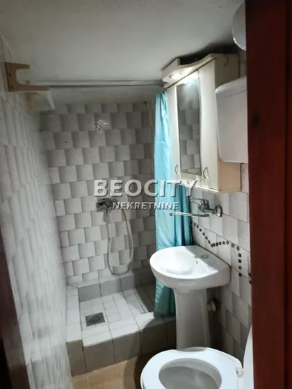 Zmaj Jovina | 4zida.rs