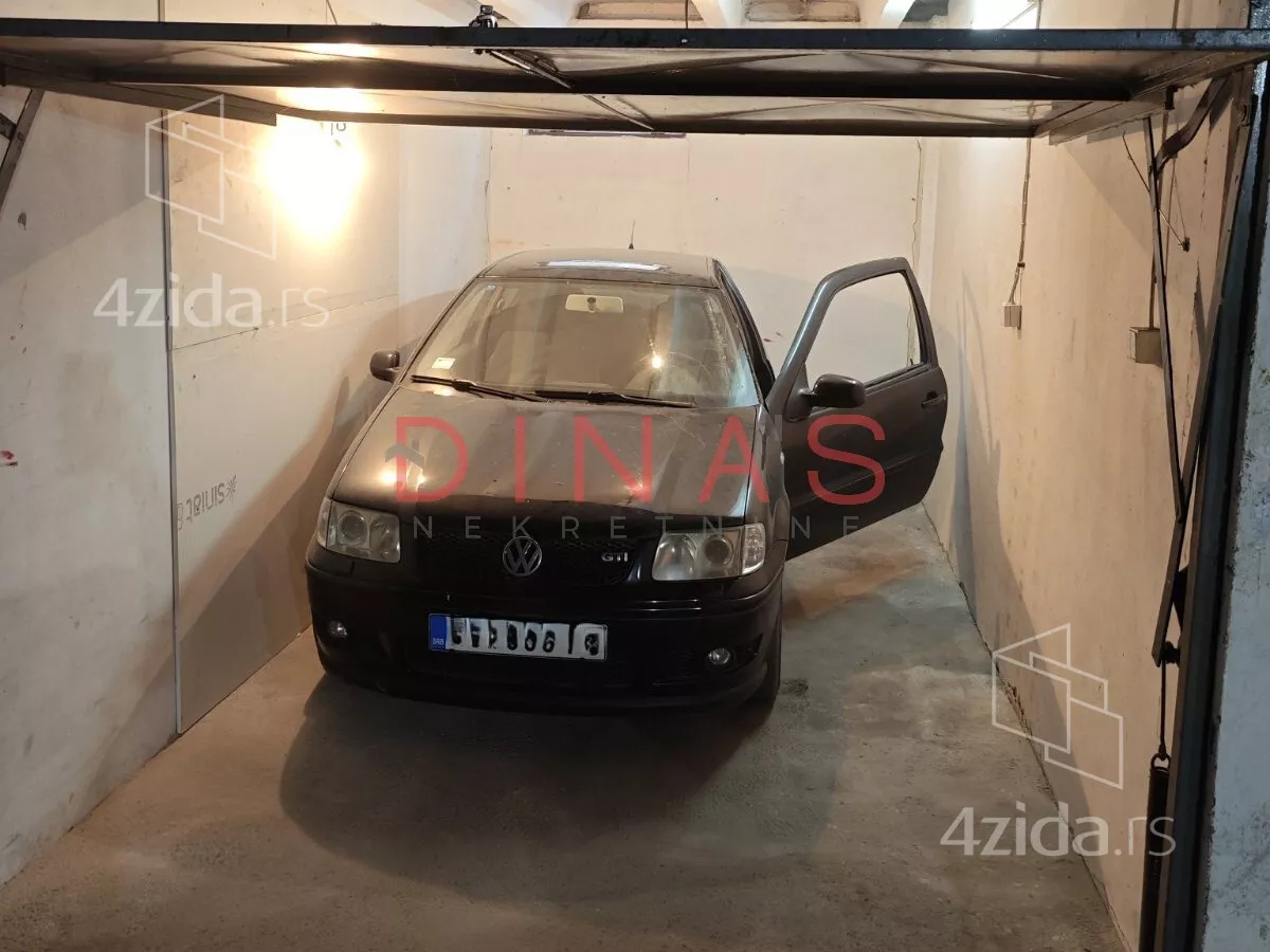Garaža | 4zida