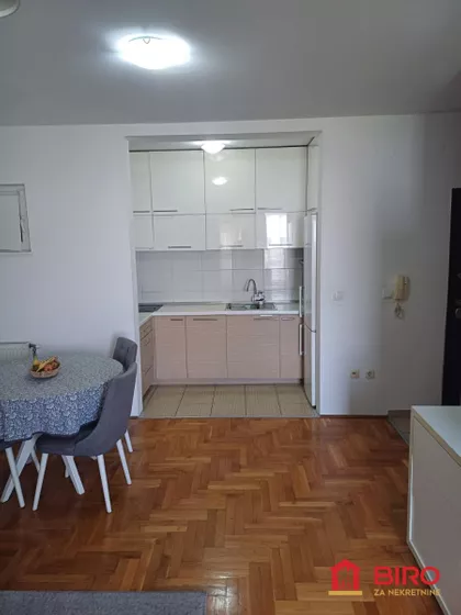 Železnička stanica | 4zida.rs
