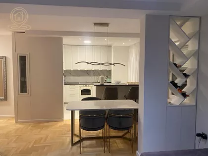 Stari Grad | 4zida.rs