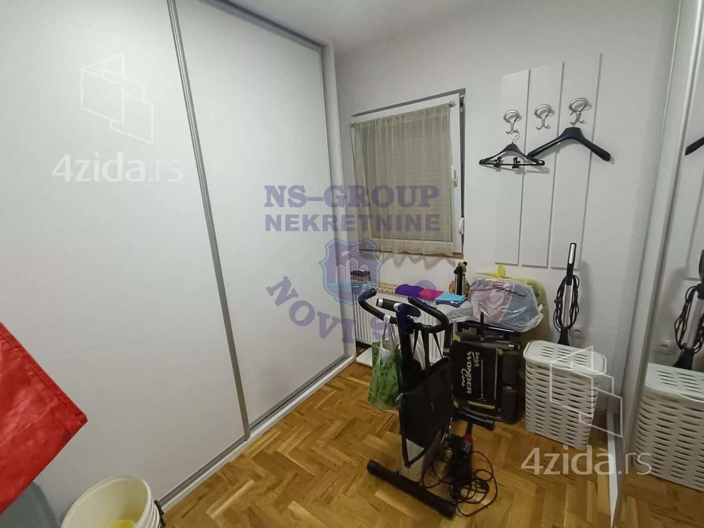 Troiposoban stan | 4zida