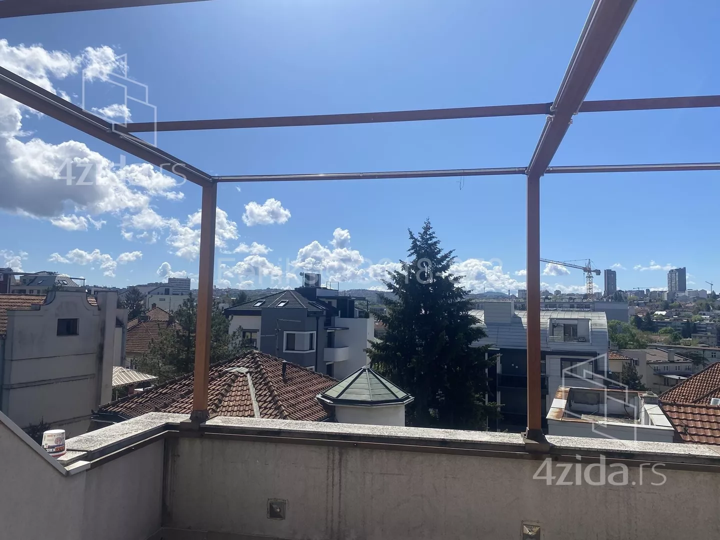 Petosoban stan | 4zida