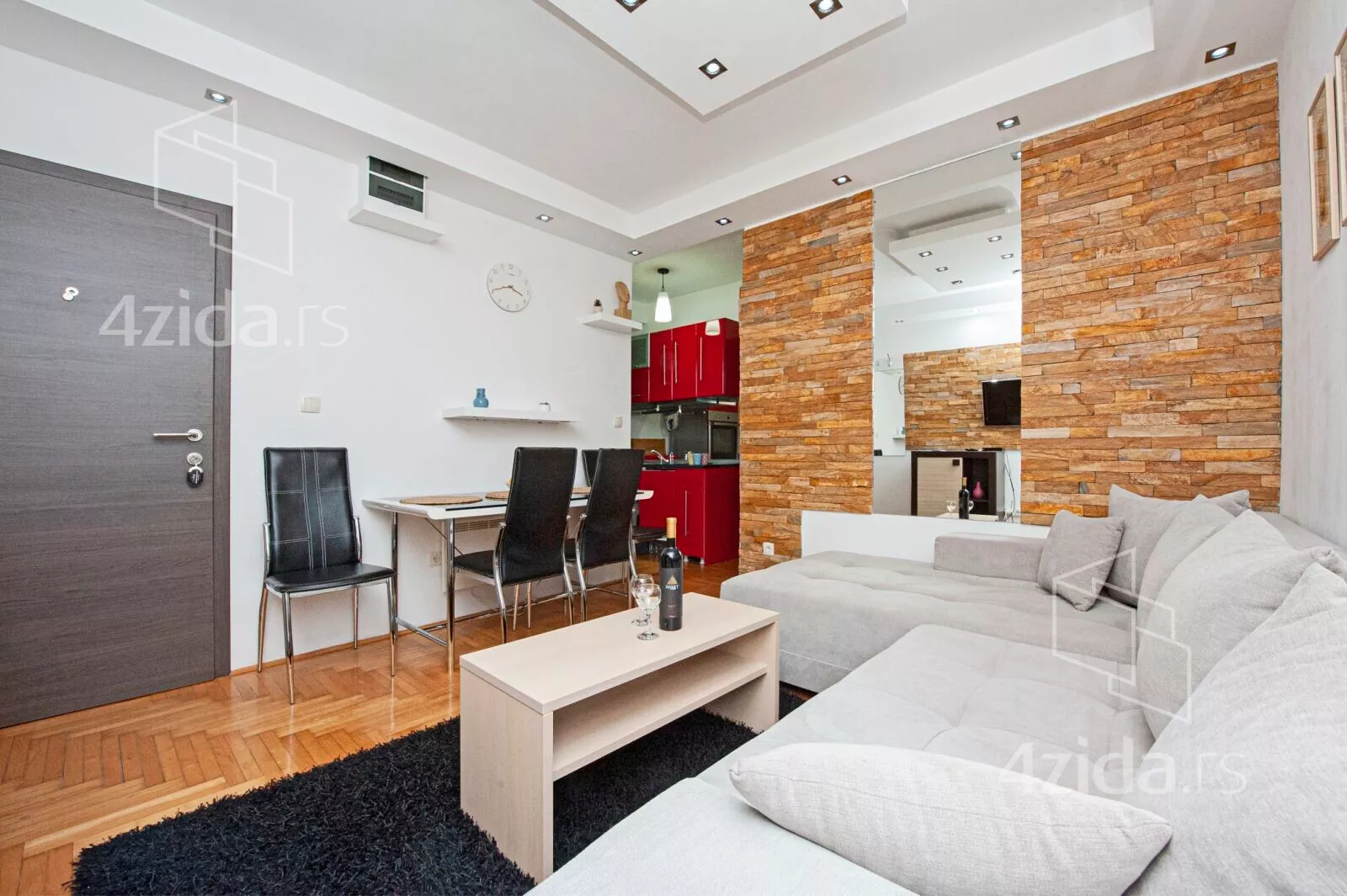 Jednoiposoban stan | 4zida