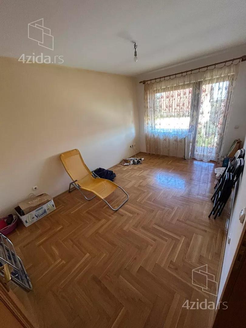 4-etažna kuća | 4zida