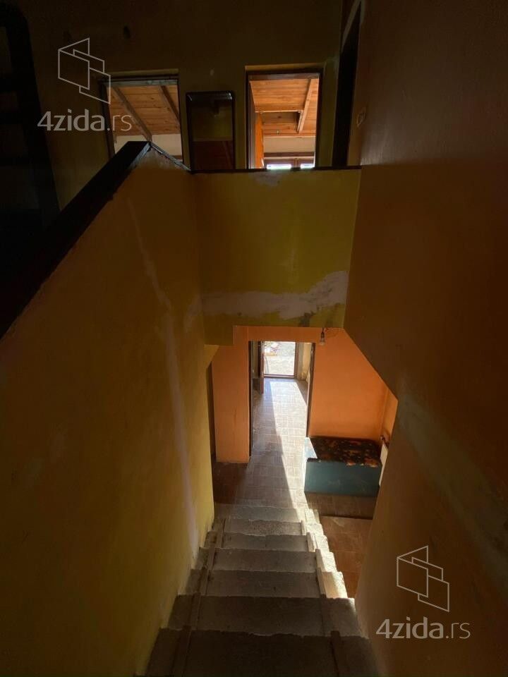 House in Gradska opština Mladenovac, Senaja - More