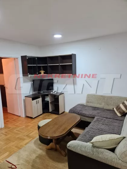 Ratka Mitrovića | 4zida.rs