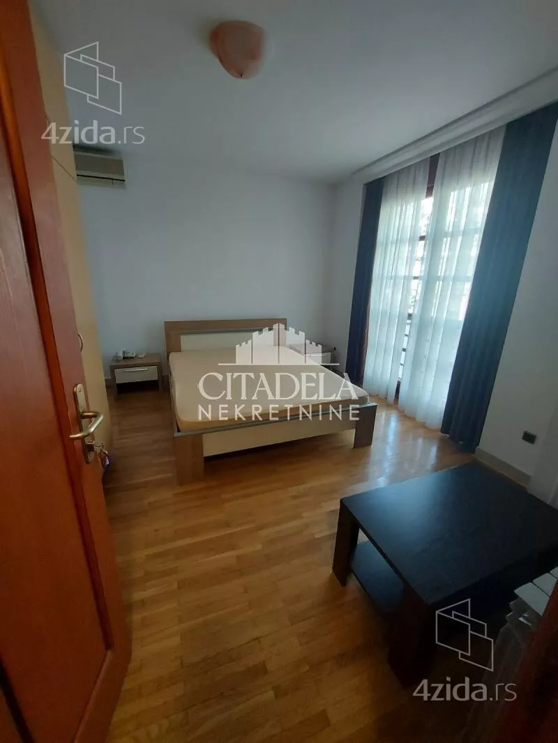 4-etažna kuća | 4zida