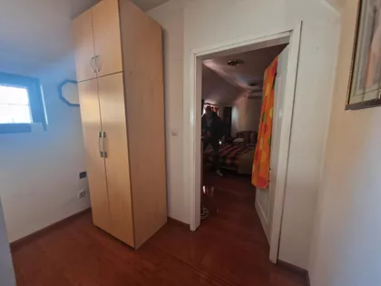 Radnička 147A | 4zida.rs