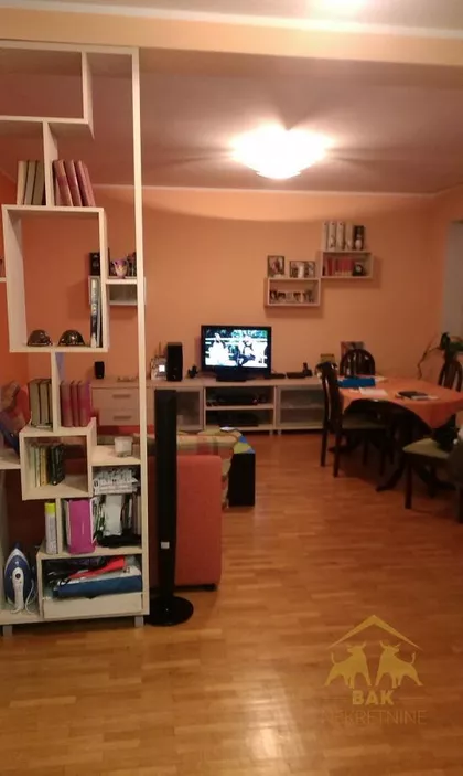 Novo Naselje | 4zida.rs