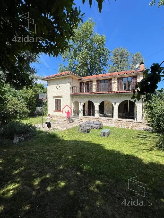Kuća | 4zida