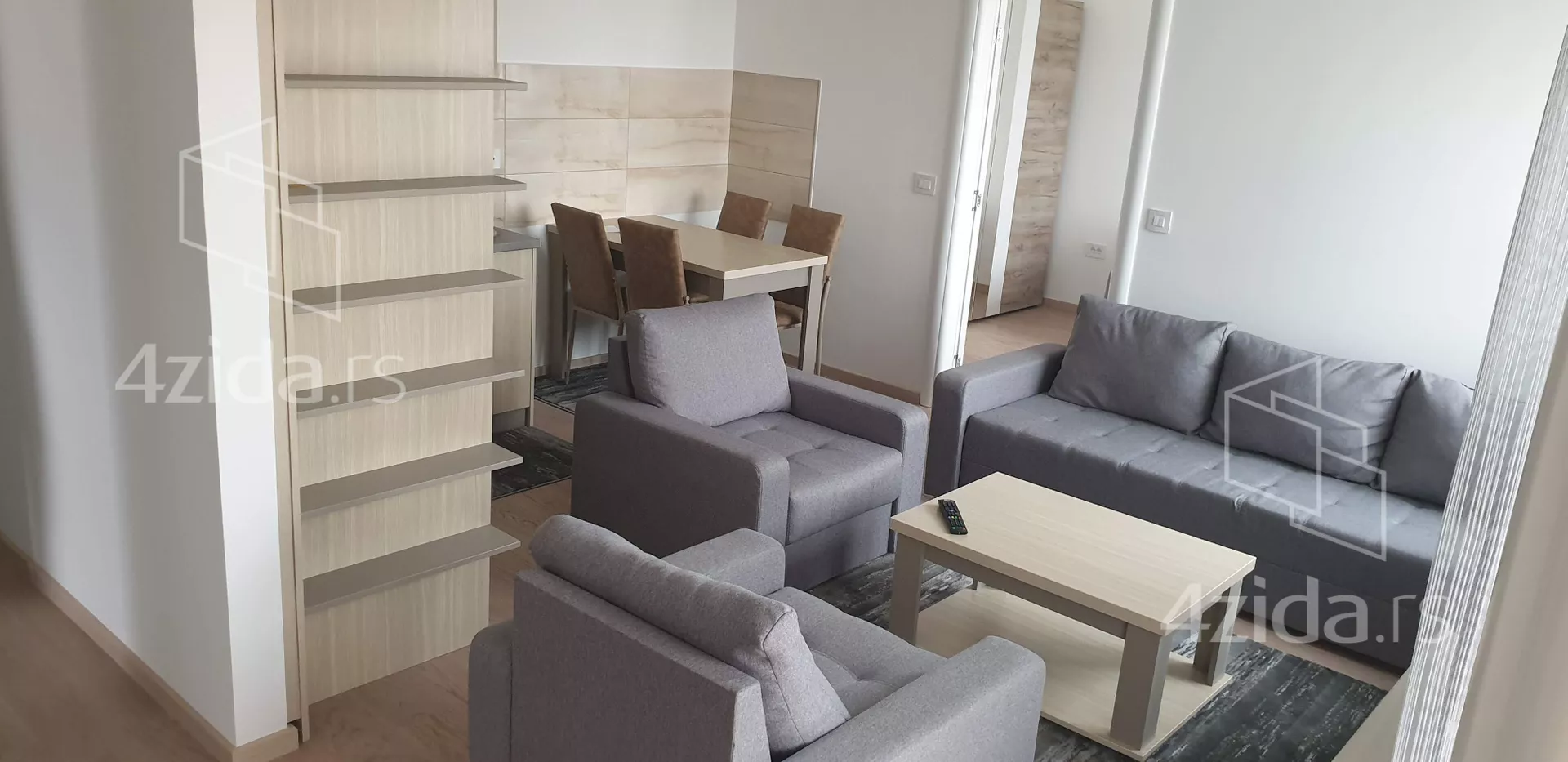 Troiposoban stan | 4zida