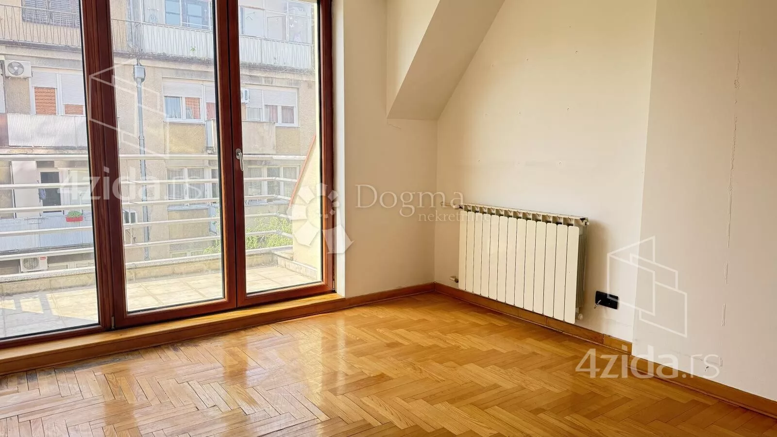 Šestosoban stan | 4zida