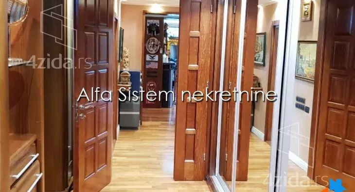 Petosoban stan | 4zida