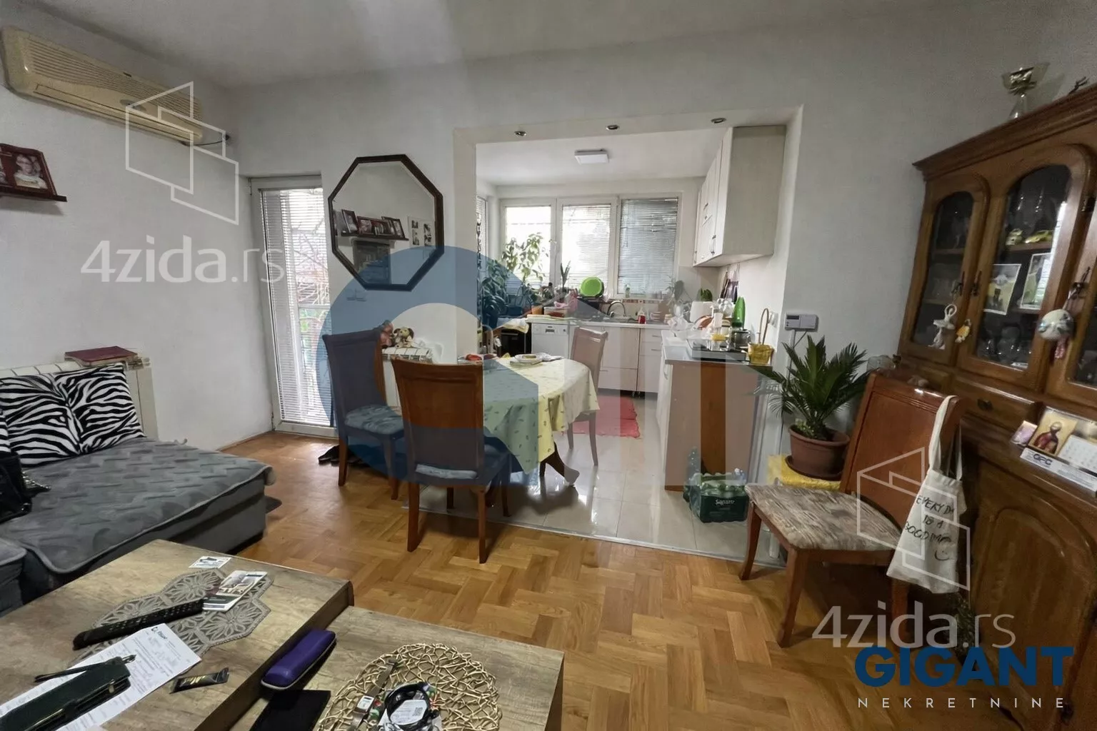 Dvoiposoban stan | 4zida